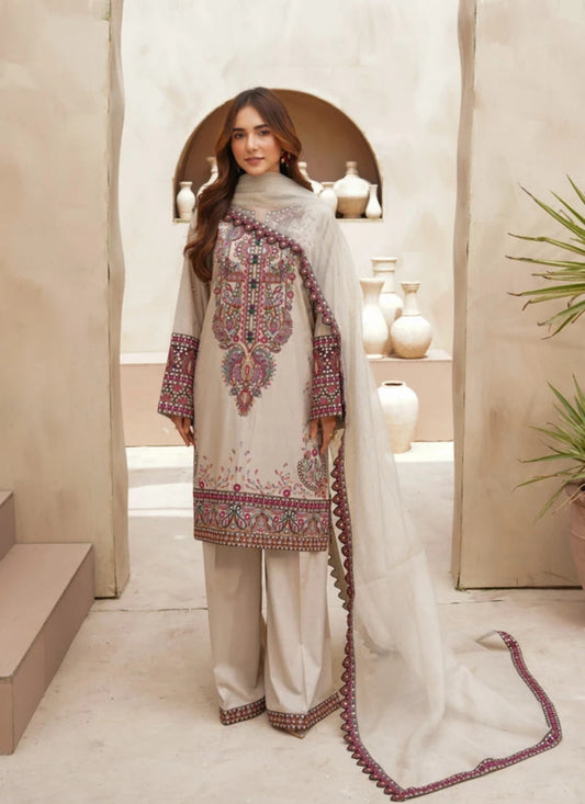 Pakistani-inspired "noor-e-libass"